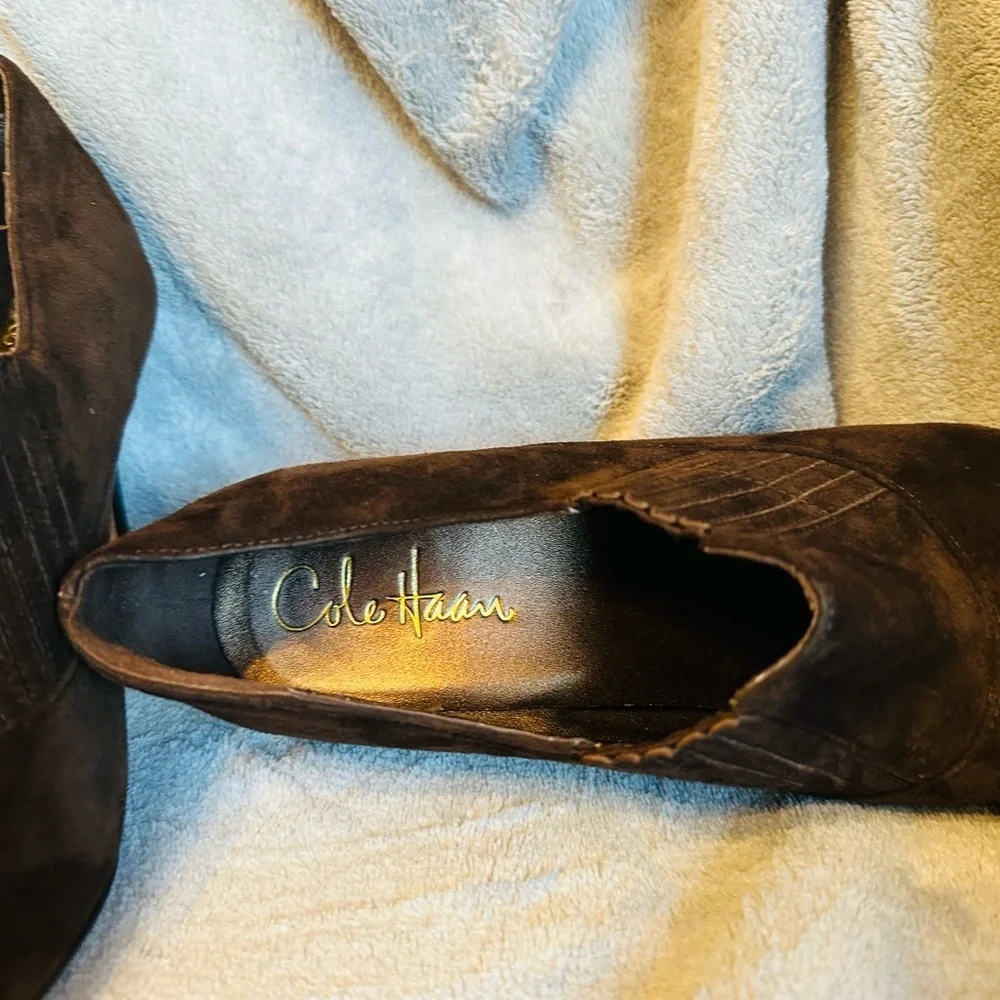 Cole Hahn Nike Air Brown Suede pumps 6.5 EUC